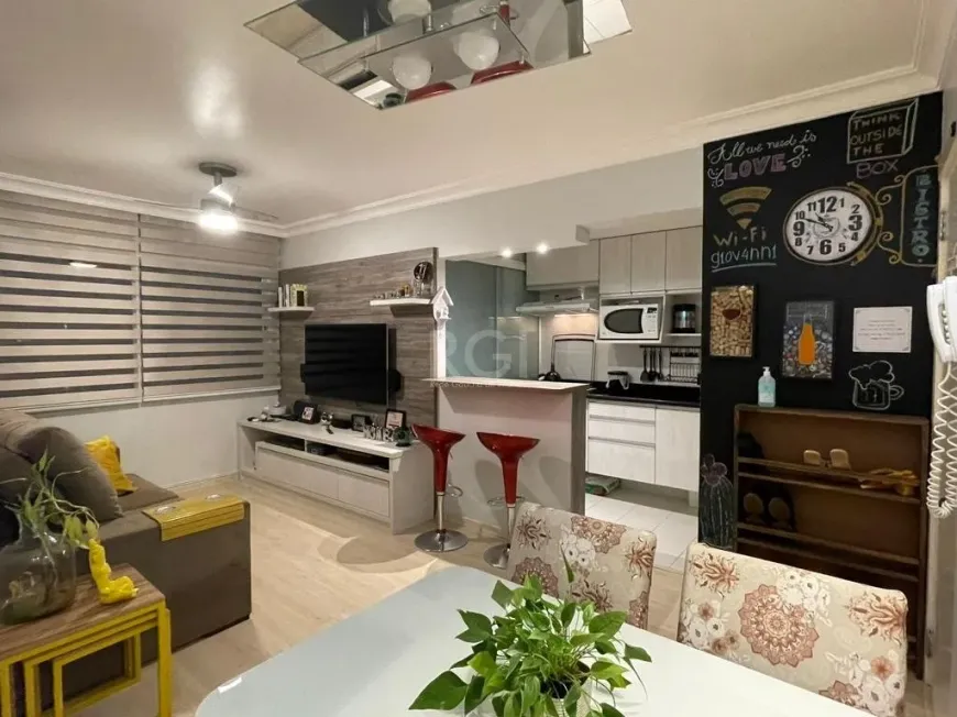 Foto 1 de Apartamento com 3 Quartos à venda, 66m² em Partenon, Porto Alegre