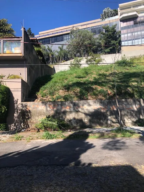 Foto 1 de Lote/Terreno à venda, 582m² em Comiteco, Belo Horizonte