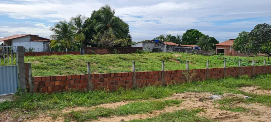 Foto 1 de Lote/Terreno à venda, 450m² em Praia de Pitangui, Extremoz