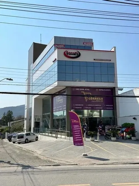 Foto 1 de Sala Comercial para alugar, 259m² em Córrego Grande, Florianópolis