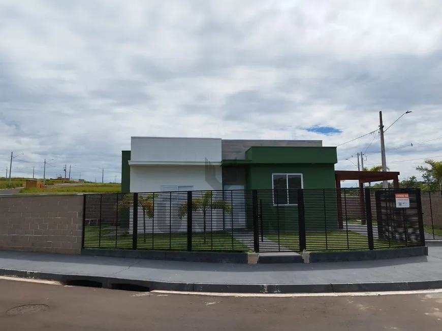 Foto 1 de Casa com 2 Quartos à venda, 300m² em Residencial Altos da Colina, Adamantina