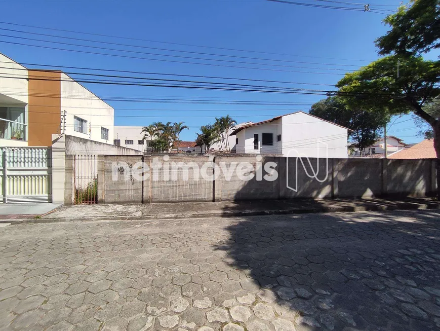 Foto 1 de Lote/Terreno à venda, 437m² em Mata da Praia, Vitória