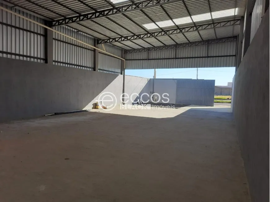 Foto 1 de Galpão/Depósito/Armazém para alugar, 175m² em Minas Gerais, Uberlândia