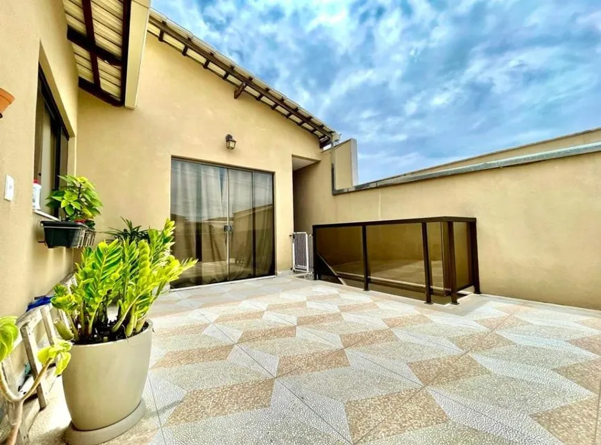 Foto 1 de Casa com 3 Quartos à venda, 150m² em Carajás, Contagem