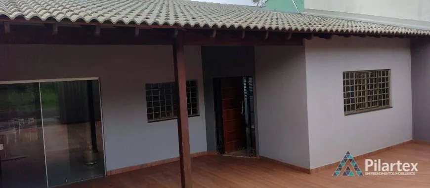 Foto 1 de Casa com 2 Quartos à venda, 135m² em Jardim Laranjeiras, Londrina