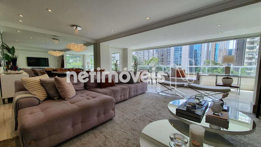 Foto 1 de Apartamento com 4 Quartos à venda, 188m² em Itaim Bibi, São Paulo
