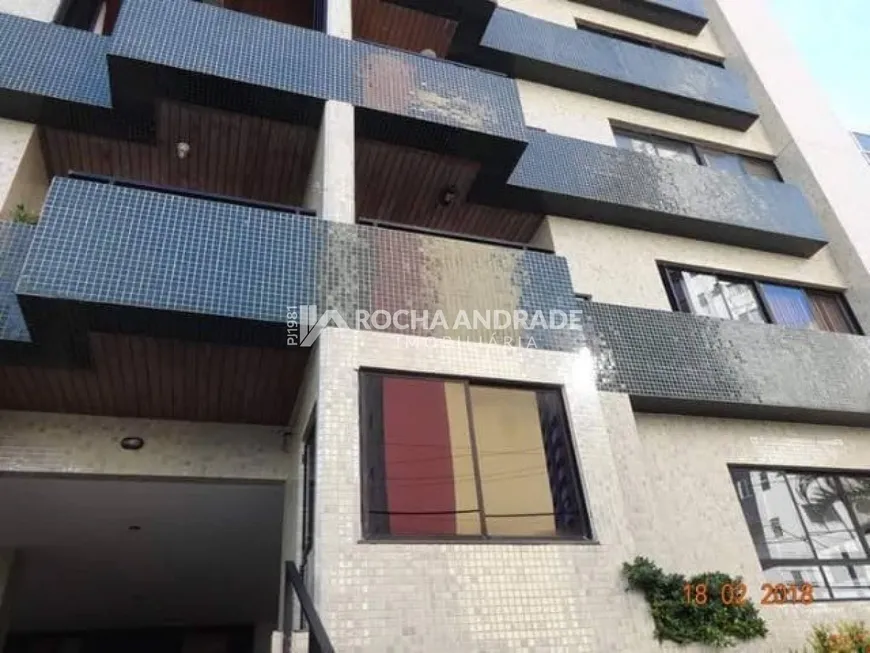 Foto 1 de Apartamento com 3 Quartos à venda, 143m² em Costa Azul, Salvador