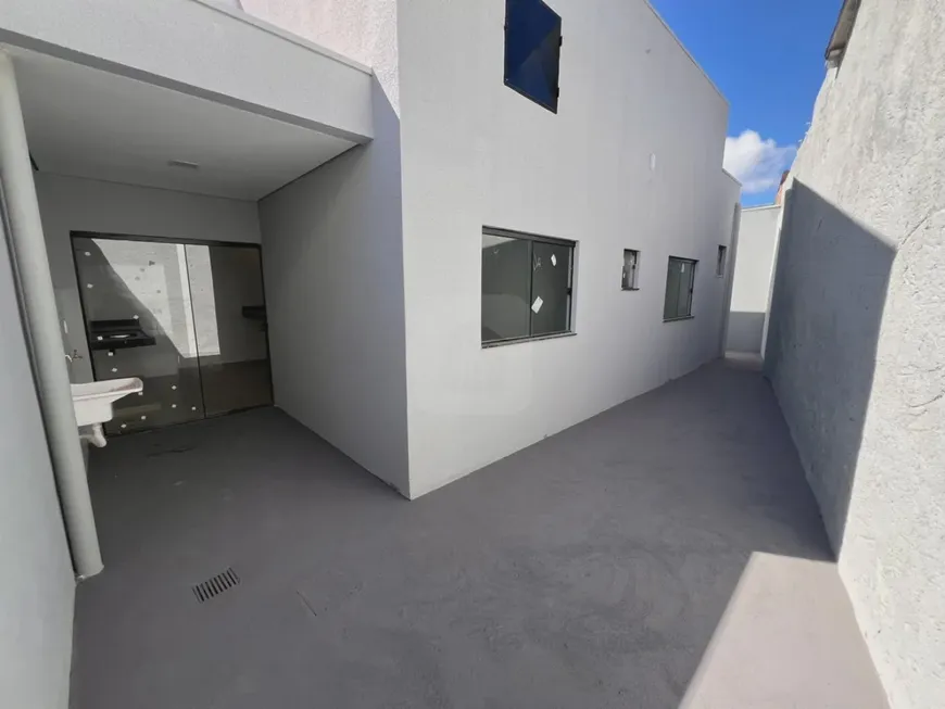Foto 1 de Casa com 2 Quartos à venda, 90m² em São Jorge, Uberlândia
