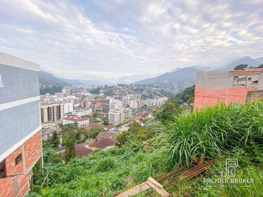 Foto 1 de Lote/Terreno à venda, 685m² em Panorama, Teresópolis