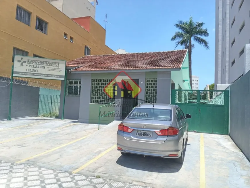 Foto 1 de Casa com 5 Quartos para alugar, 300m² em Jardim das Nações, Taubaté