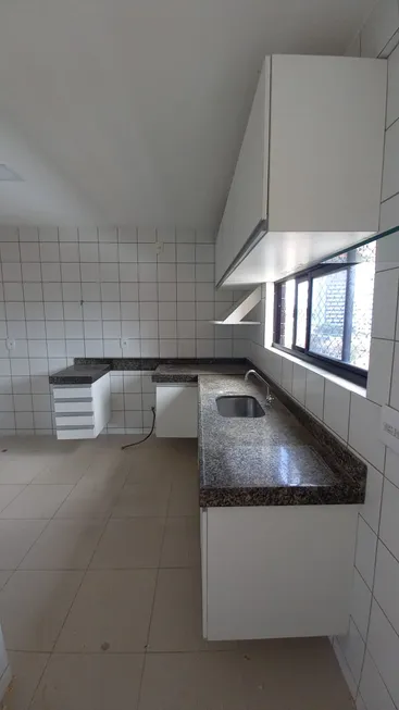 Foto 1 de Apartamento com 3 Quartos à venda, 96m² em Capim Macio, Natal