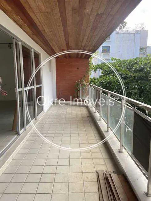 Foto 1 de Apartamento com 4 Quartos à venda, 190m² em Leblon, Rio de Janeiro