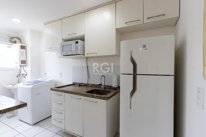 Foto 1 de Apartamento com 3 Quartos à venda, 63m² em Cavalhada, Porto Alegre