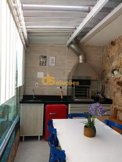 Foto 1 de Sobrado com 3 Quartos à venda, 350m² em Vila Albertina, São Paulo