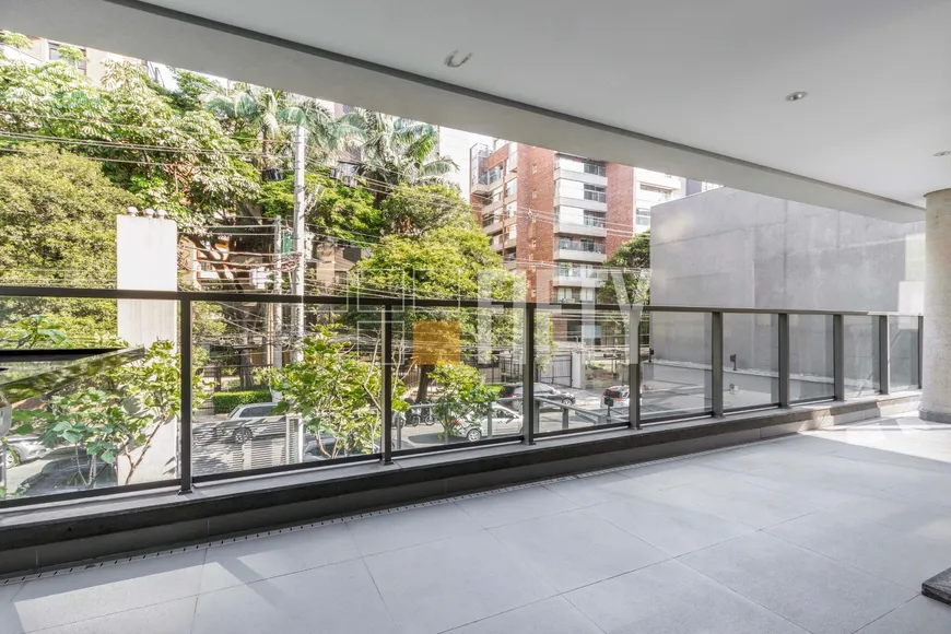 Foto 1 de Apartamento com 3 Quartos à venda, 315m² em Jardim Catanduva, São Paulo
