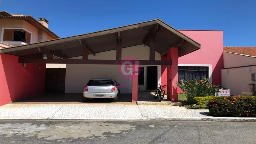 Foto 1 de Casa de Condomínio com 3 Quartos à venda, 300m² em Vila das Jabuticabeiras, Taubaté