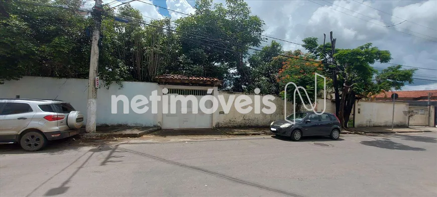 Foto 1 de Fazenda/Sítio com 6 Quartos à venda, 291m² em Santos Dumont, Lagoa Santa