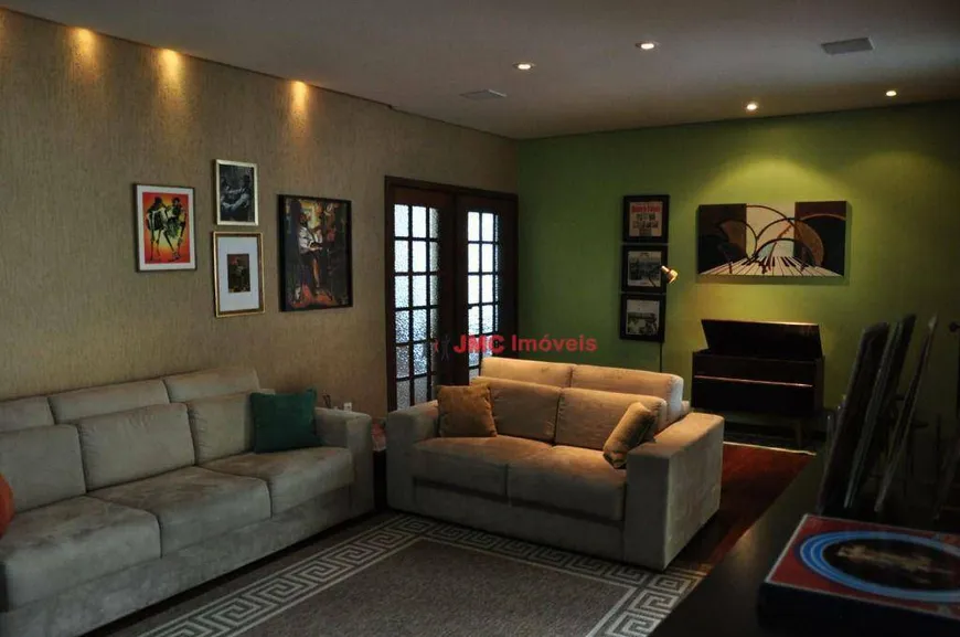 Foto 1 de Casa com 4 Quartos à venda, 378m² em São Luíz, Belo Horizonte