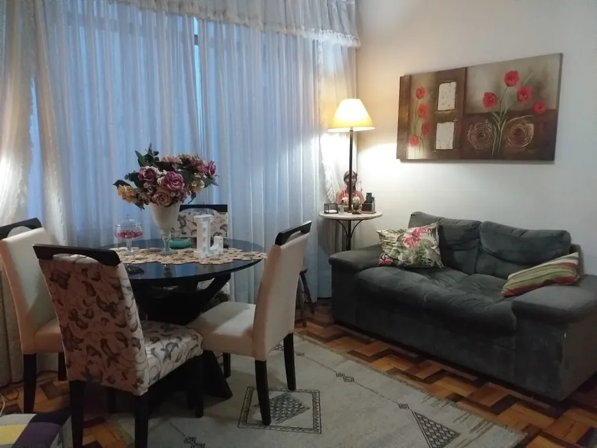 Foto 1 de Apartamento com 3 Quartos à venda, 90m² em Centro Histórico, Porto Alegre
