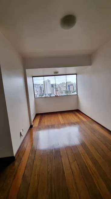 Foto 1 de Apartamento com 3 Quartos para alugar, 120m² em Funcionários, Belo Horizonte