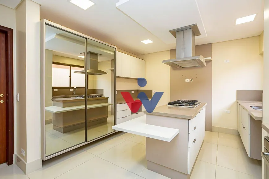 Foto 1 de Apartamento com 4 Quartos à venda, 183m² em Cristo Rei, Curitiba