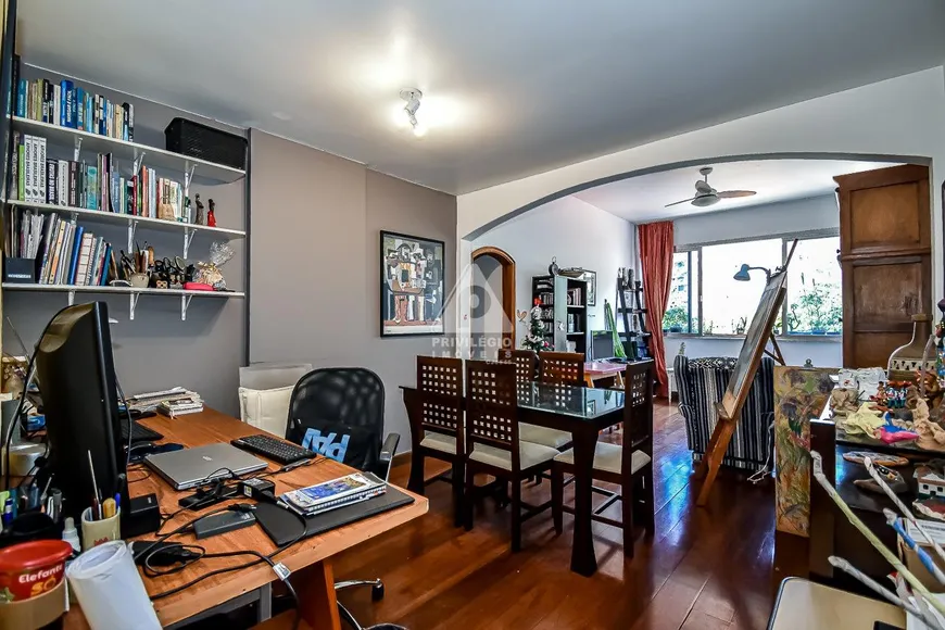 Foto 1 de Apartamento com 3 Quartos à venda, 92m² em Laranjeiras, Rio de Janeiro