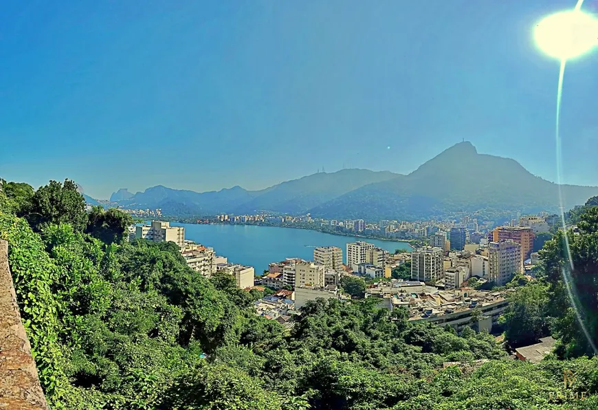 Foto 1 de Apartamento com 3 Quartos à venda, 233m² em Lagoa, Rio de Janeiro