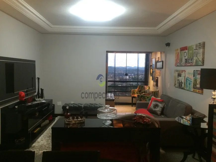 Foto 1 de Apartamento com 3 Quartos à venda, 135m² em Bela Vista, Volta Redonda