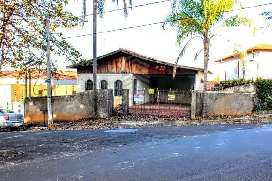 Foto 1 de Casa com 2 Quartos para venda ou aluguel, 250m² em Parque São Quirino, Campinas