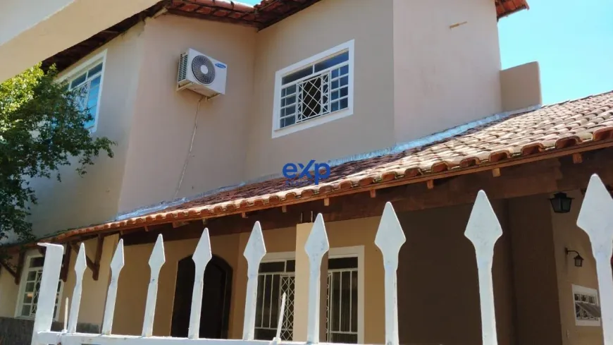 Foto 1 de Casa com 4 Quartos à venda, 203m² em Morada Colina, Resende