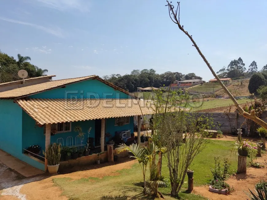 Foto 1 de Fazenda/Sítio com 2 Quartos à venda, 2018m² em Curral, Ibiúna