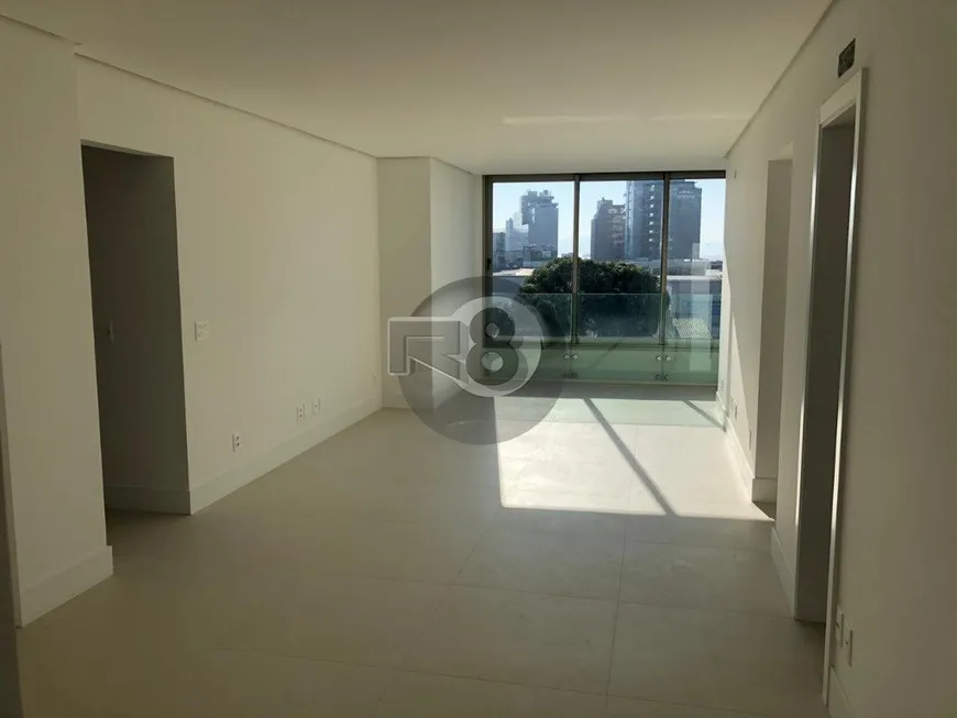 Foto 1 de Apartamento com 3 Quartos à venda, 113m² em Agronômica, Florianópolis