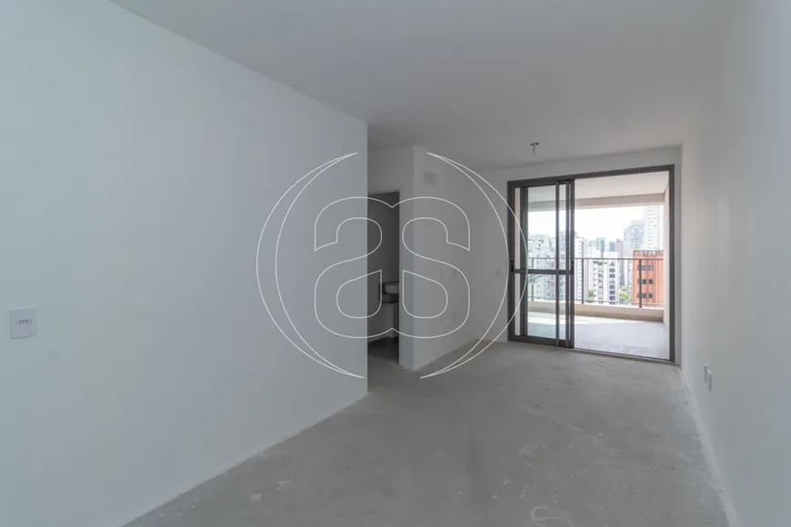 Foto 1 de Apartamento com 2 Quartos para venda ou aluguel, 76m² em Moema, São Paulo