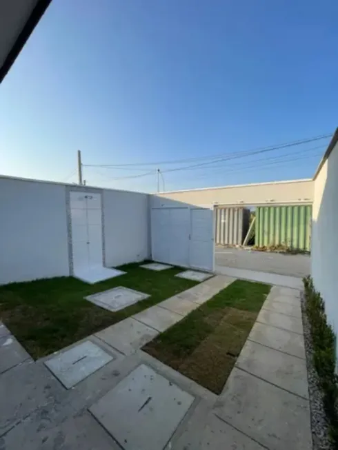 Foto 1 de Casa com 2 Quartos à venda, 115m² em Santa Mônica, Feira de Santana