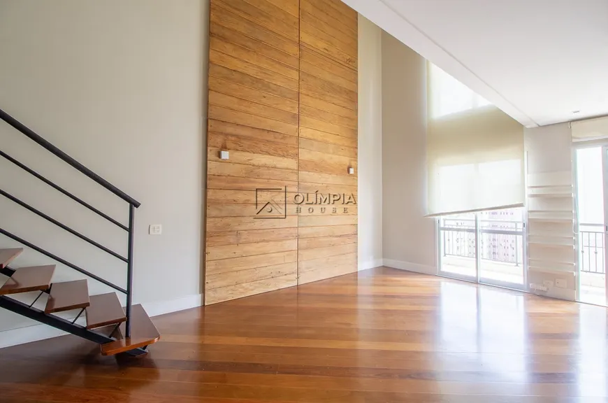 Foto 1 de Apartamento com 2 Quartos para alugar, 162m² em Moema, São Paulo