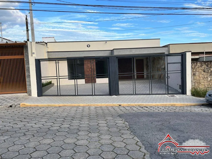 Foto 1 de Casa com 4 Quartos para alugar, 215m² em Vila Pinheiro, Jacareí