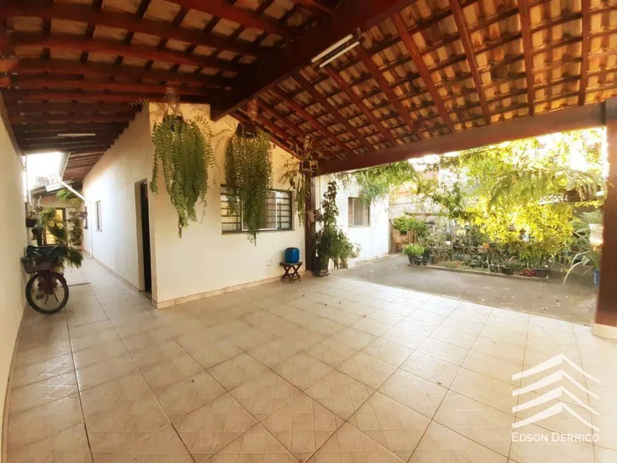 Foto 1 de Casa com 3 Quartos à venda, 218m² em Maria Áurea, Pindamonhangaba