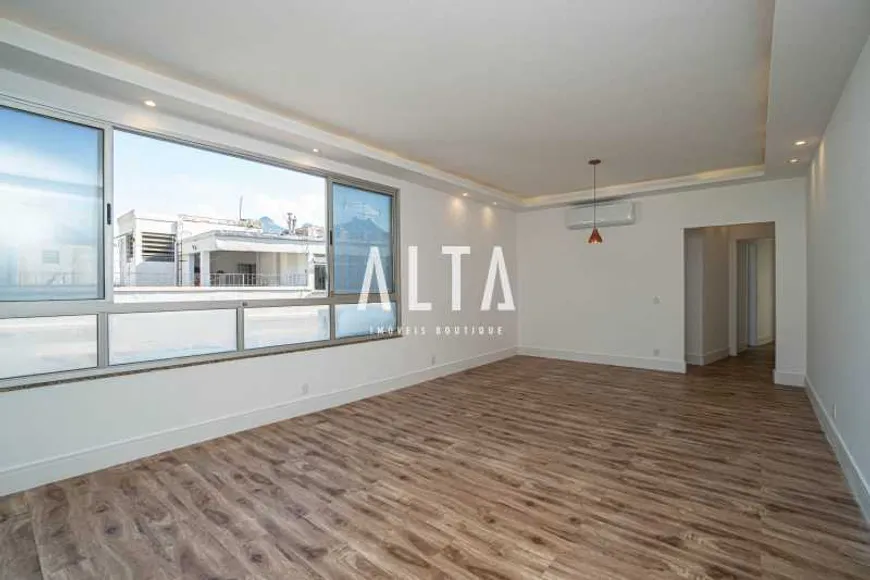 Foto 1 de Apartamento com 4 Quartos à venda, 130m² em Tijuca, Rio de Janeiro