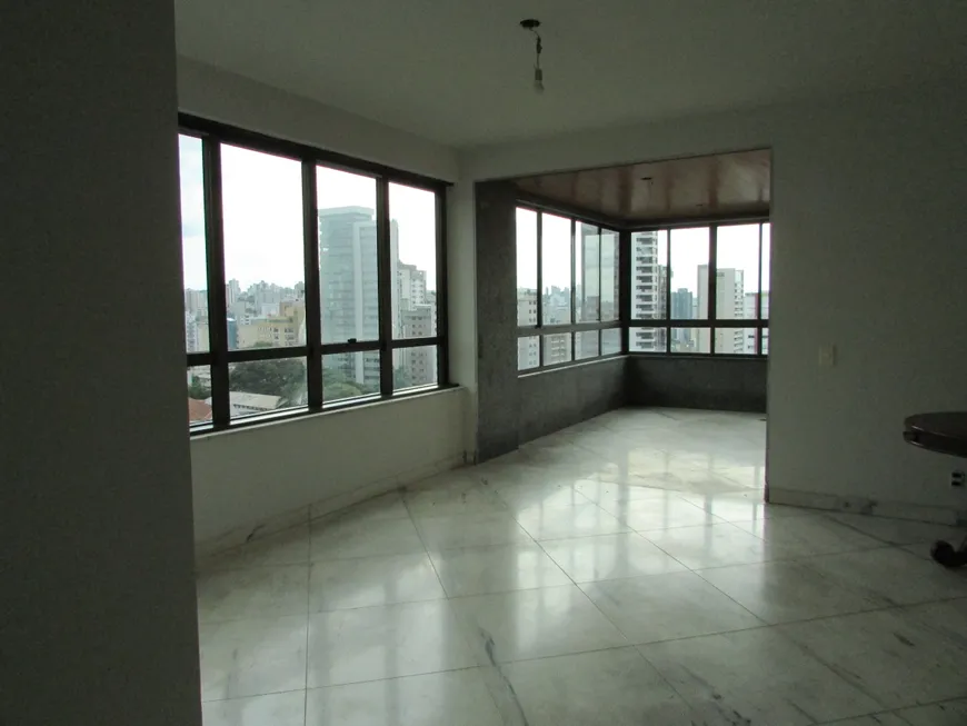 Foto 1 de Apartamento com 4 Quartos para alugar, 200m² em Funcionários, Belo Horizonte