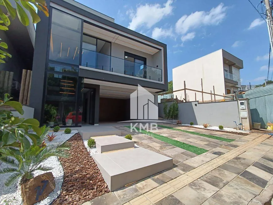 Foto 1 de Casa de Condomínio com 3 Quartos à venda, 230m² em Villa Lucchesi, Gravataí