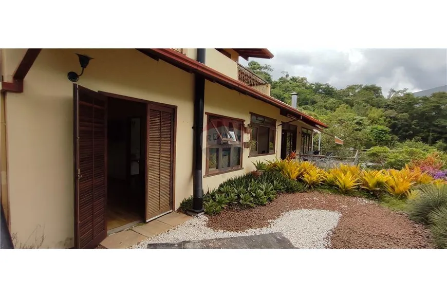 Foto 1 de Casa com 4 Quartos à venda, 249m² em Itaipava, Petrópolis