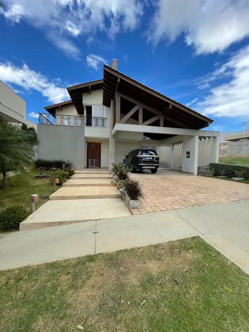 Foto 1 de Casa de Condomínio com 4 Quartos à venda, 313m² em Jardim Imperial, Cuiabá