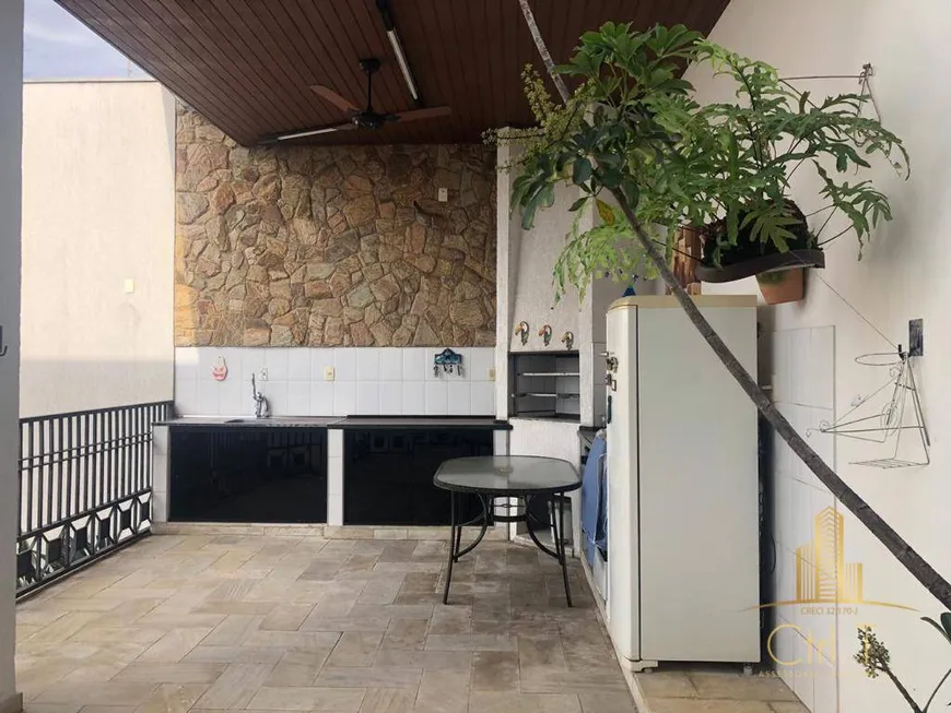 Foto 1 de Casa com 3 Quartos à venda, 304m² em Jardim Santa Clara, Taubaté