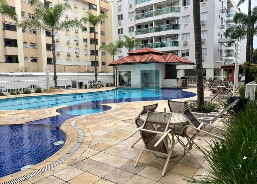 Foto 1 de Apartamento com 2 Quartos à venda, 56m² em Taquara, Rio de Janeiro