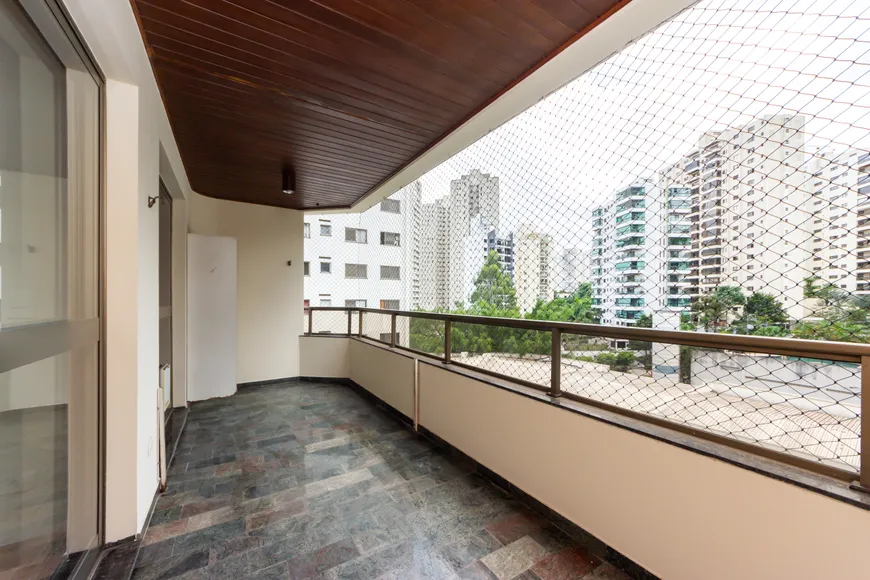 Foto 1 de Apartamento com 4 Quartos à venda, 193m² em Morumbi, São Paulo