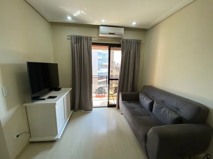 Foto 1 de Apartamento com 1 Quarto para alugar, 42m² em Vila Nova Conceição, São Paulo