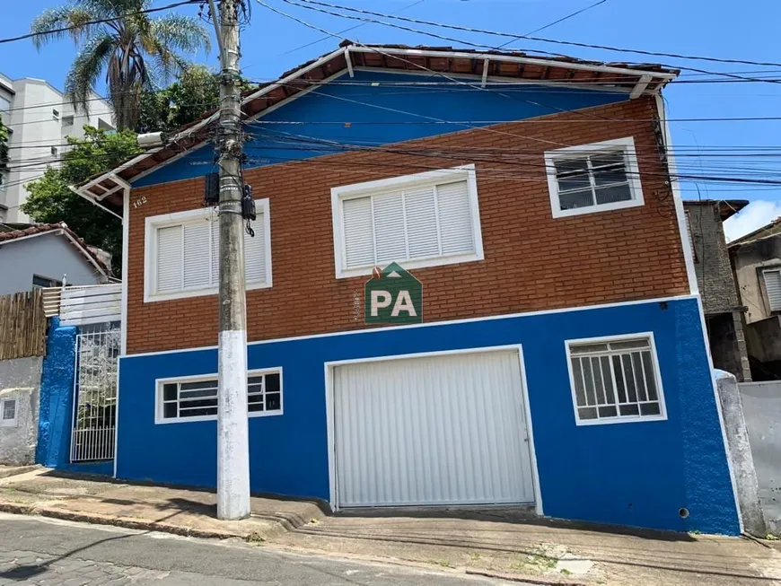 Foto 1 de Casa com 3 Quartos à venda, 132m² em Centro, Poços de Caldas