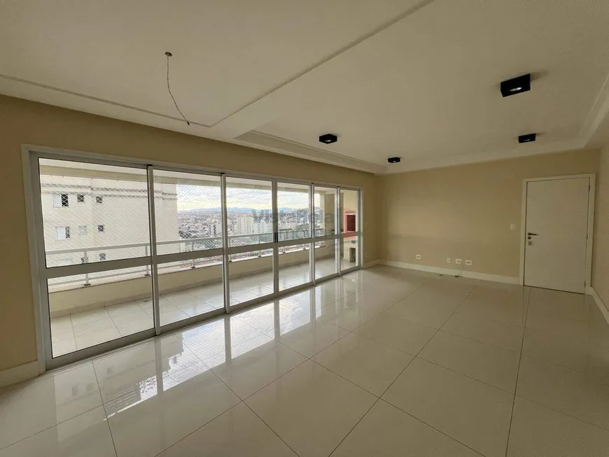 Foto 1 de Apartamento com 3 Quartos para alugar, 129m² em Jardim das Nações, Taubaté