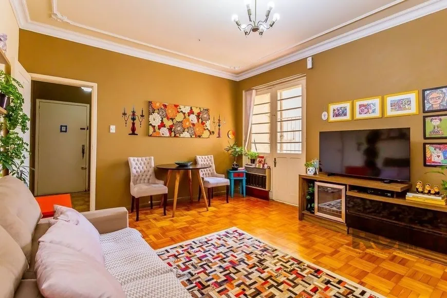 Foto 1 de Apartamento com 3 Quartos à venda, 121m² em Azenha, Porto Alegre
