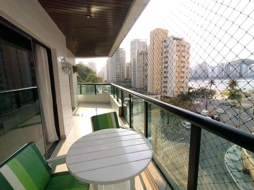 Foto 1 de Apartamento com 3 Quartos à venda, 110m² em Jardim Astúrias, Guarujá